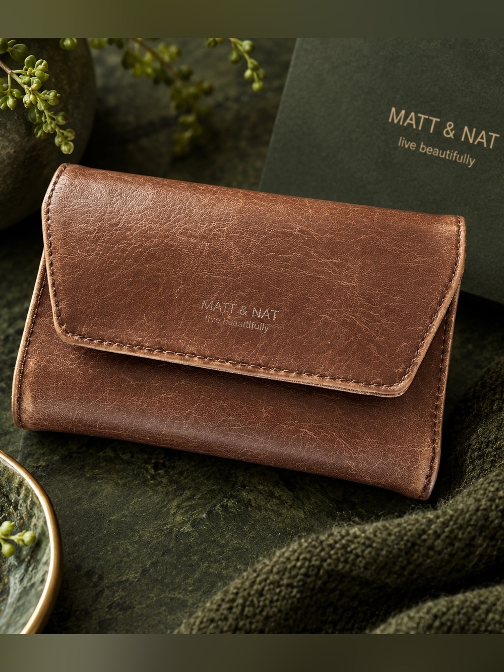 Matt & Nat VERASM Small Wallet – Brown Vegan Leather